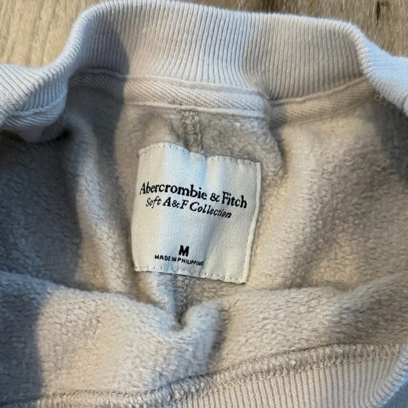 Abercrombie & Fitch Cream Women's Crew Neck Sweatshirt - Picture 2 of 4